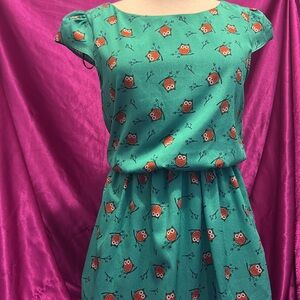 Green Owl Print Dress size small by city studio